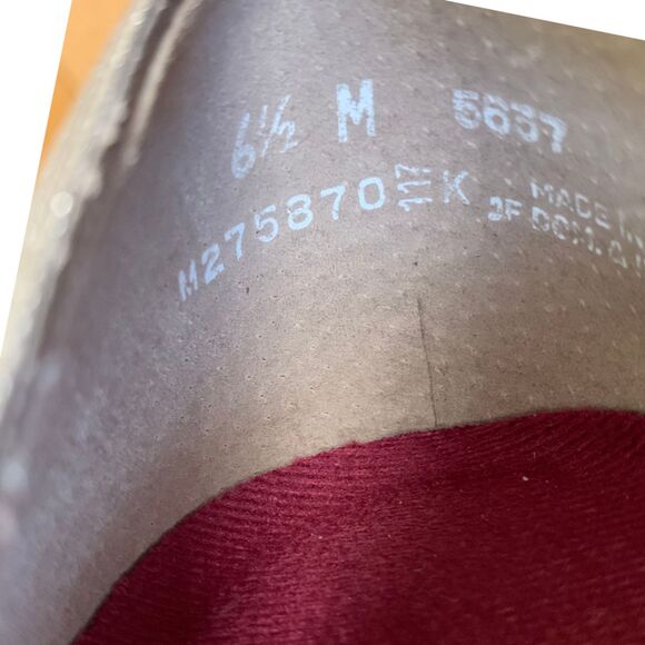 Munro American Comfort Flats Grey Metalic Print Block Heels Size 6.5 - Picture 8 of 9